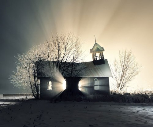 lugares terrorificos Iglesia Abandonada en la Nieve, Canada